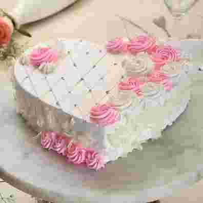 The Snowy Love Cake